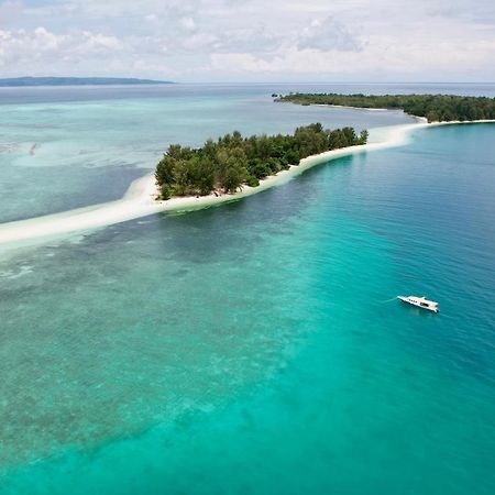 Metita Beach & Dive Resort Daruba ภายนอก รูปภาพ