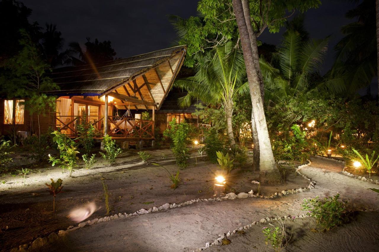 Metita Beach & Dive Resort Daruba ภายนอก รูปภาพ