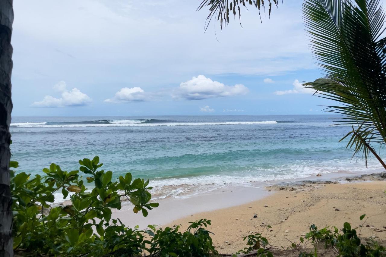 Metita Beach & Dive Resort Daruba ภายนอก รูปภาพ