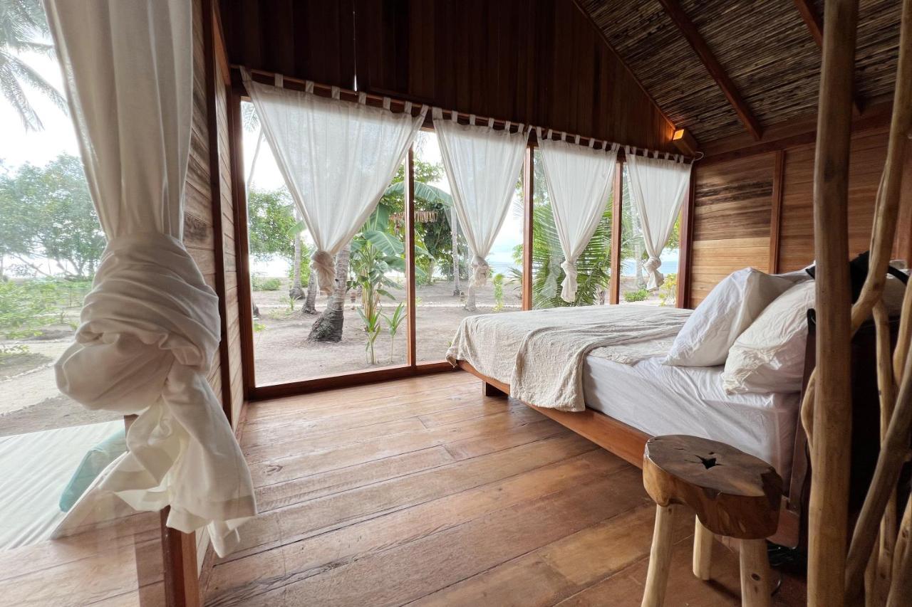 Metita Beach & Dive Resort Daruba ภายนอก รูปภาพ