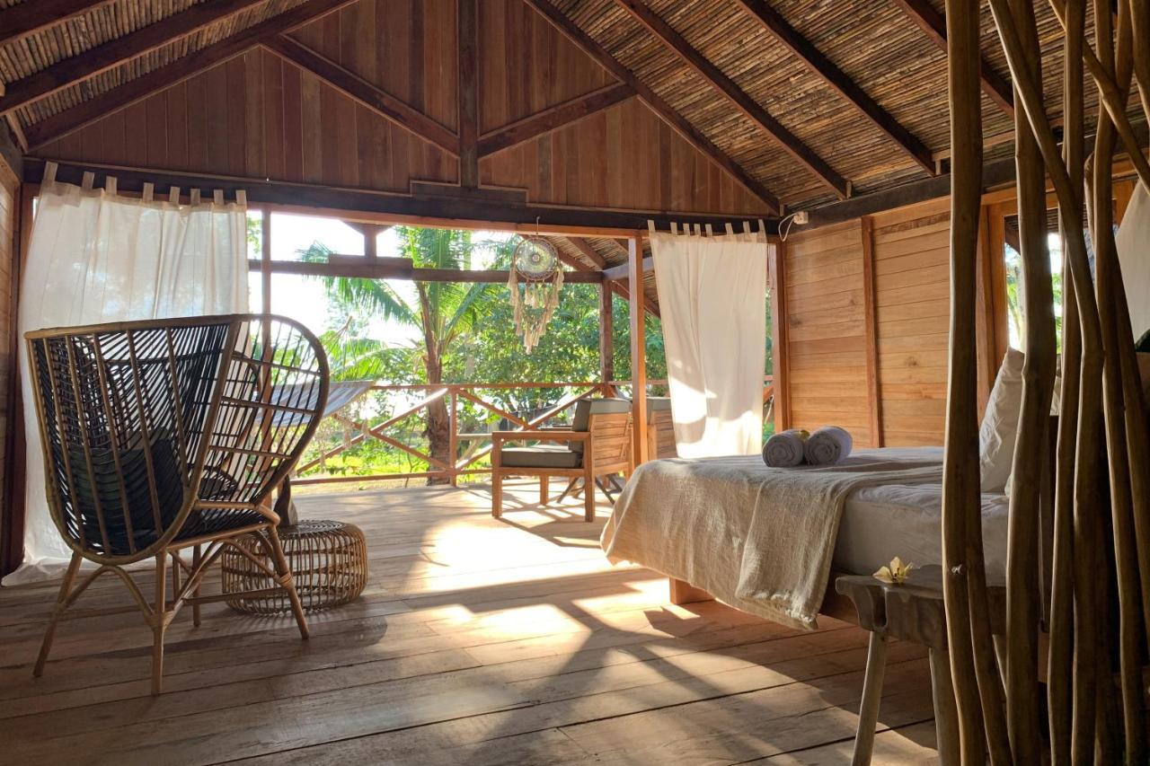 Metita Beach & Dive Resort Daruba ภายนอก รูปภาพ